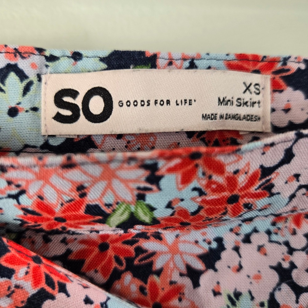 SO Goods For Life Floral Mini Skirt XS Navy Red Pink Ditsy Print Rayon Tie Waist - Picture 6 of 8